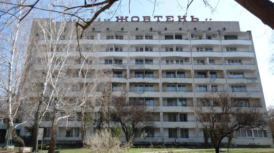 Сутички між ГУР та військовою частиною біля санаторію «Жовтень»: що відомо про конфлікт